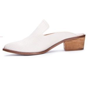 CHINESE LAUNDRY MULES